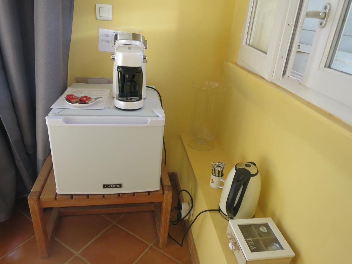 Entre Vignes Et Dentelles Hotel Courthezon Ngoại thất bức ảnh