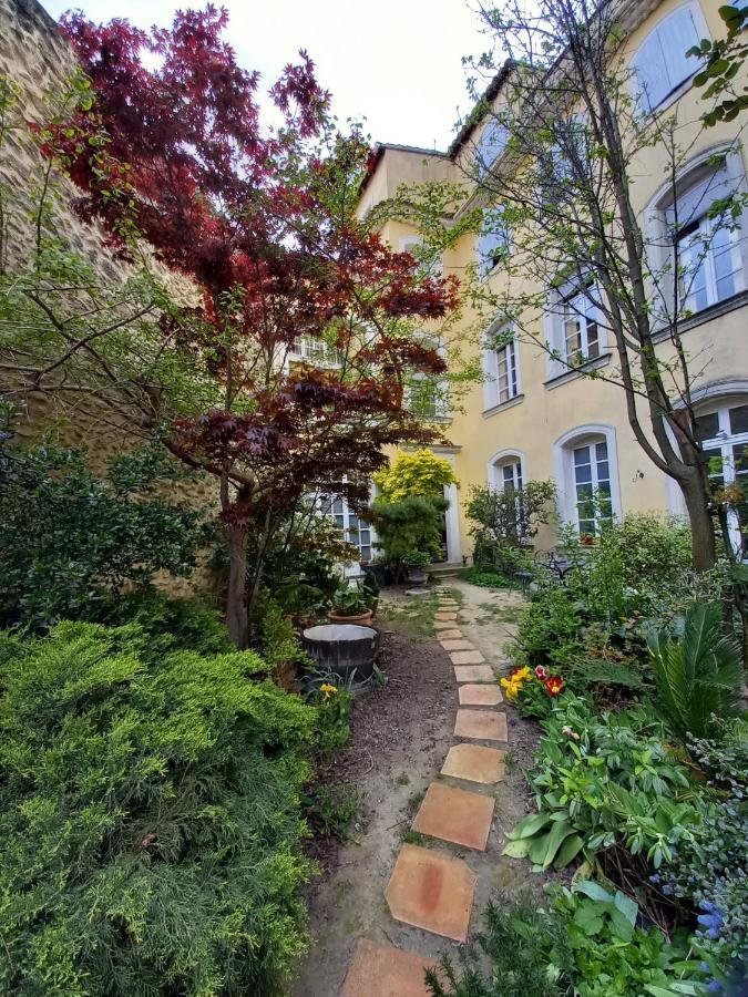 Entre Vignes Et Dentelles Hotel Courthezon Ngoại thất bức ảnh