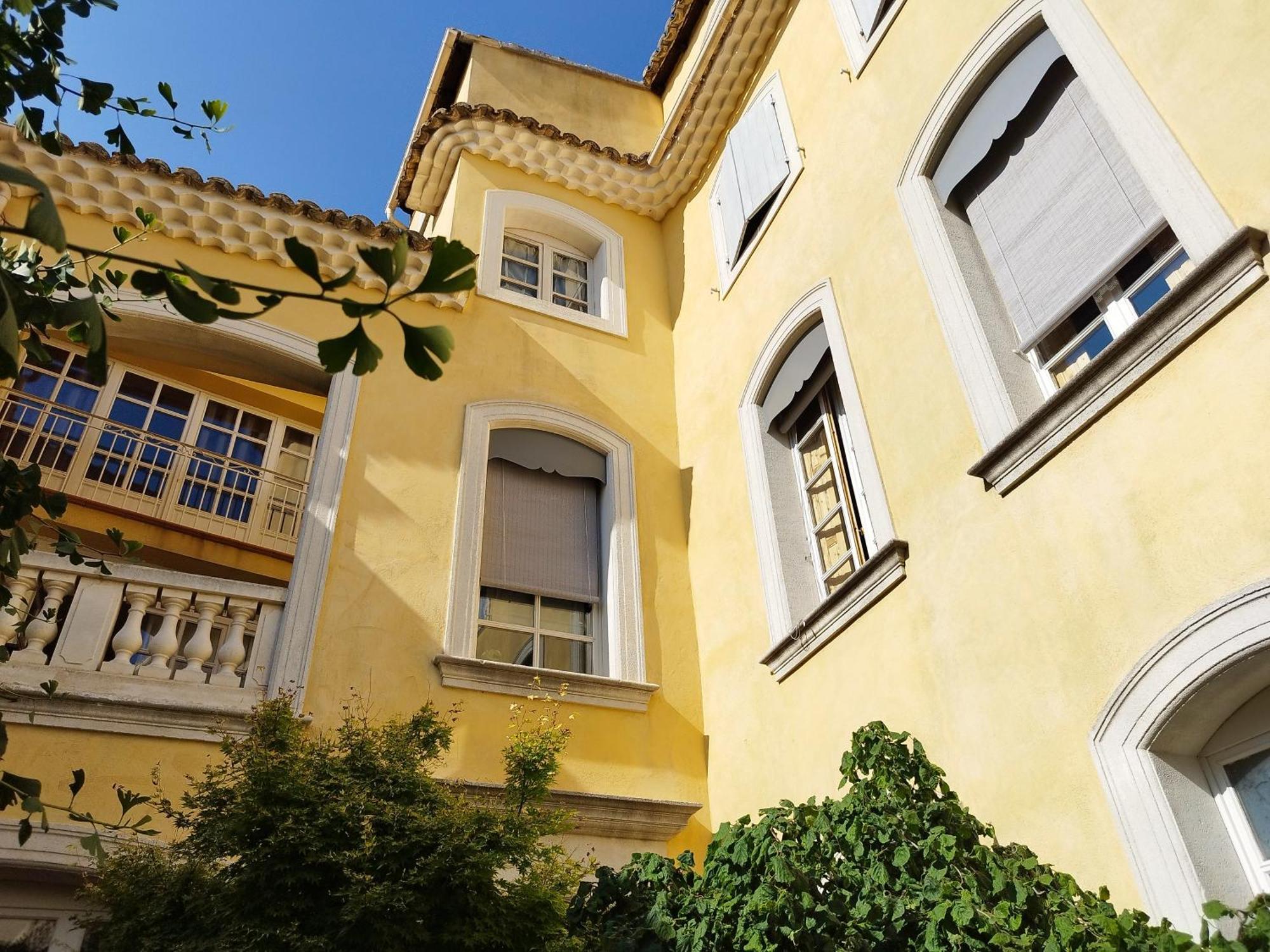 Entre Vignes Et Dentelles Hotel Courthezon Ngoại thất bức ảnh
