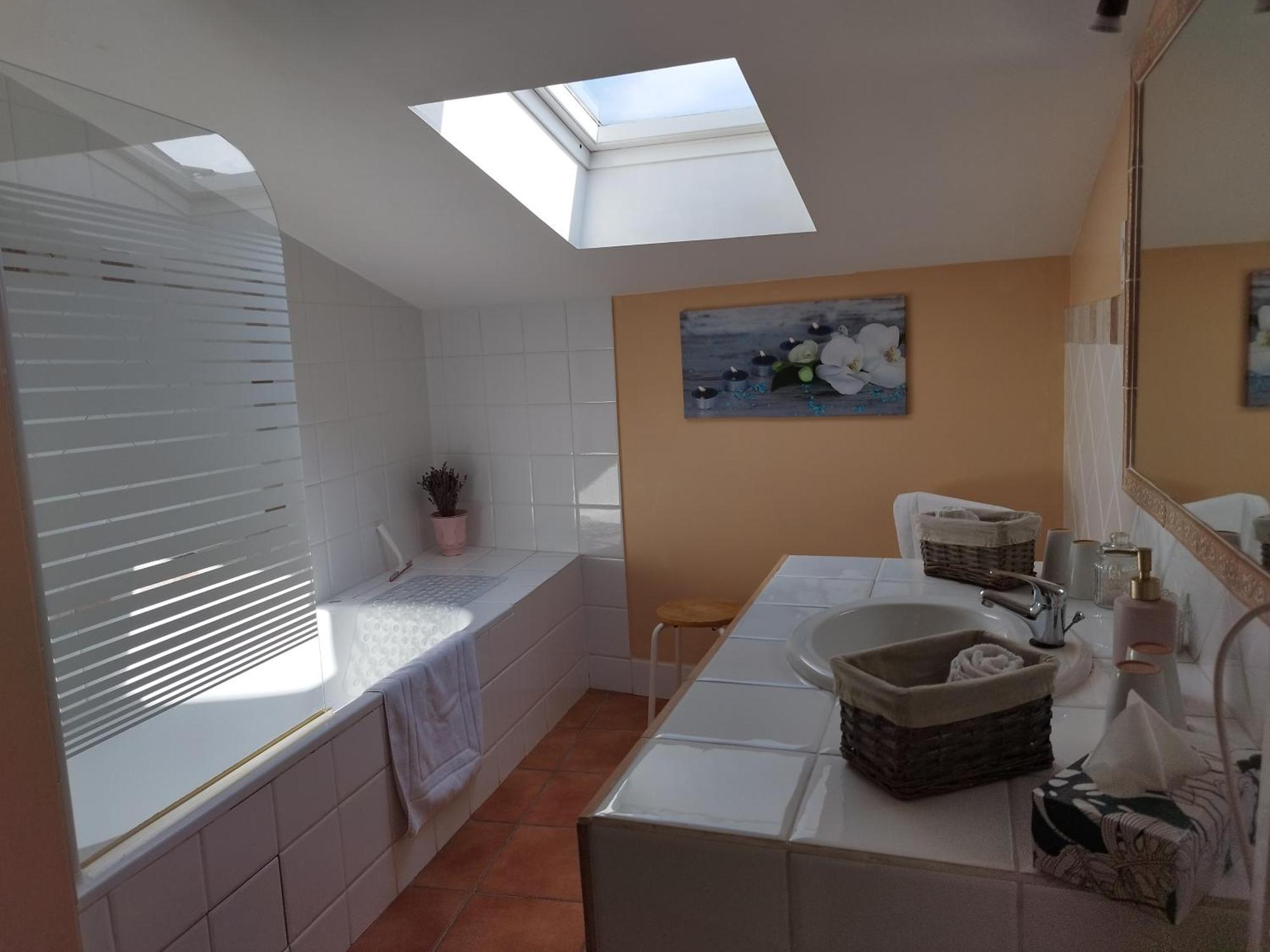 Entre Vignes Et Dentelles Hotel Courthezon Ngoại thất bức ảnh