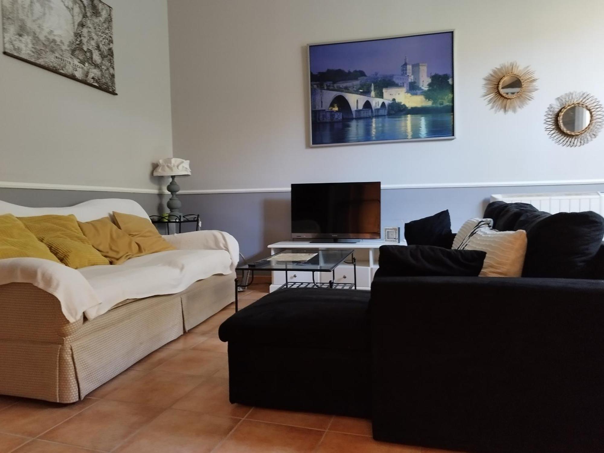 Entre Vignes Et Dentelles Hotel Courthezon Ngoại thất bức ảnh